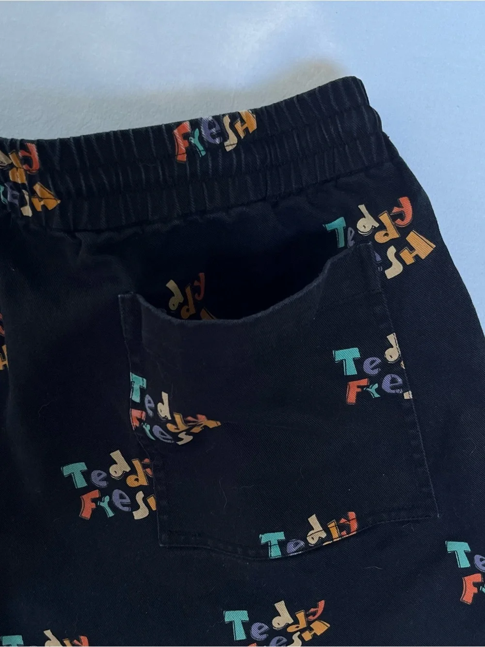 Teddy Fresh Men Retro Logo Black Camp Shorts Pockets Elastic Waist Size M Cotton